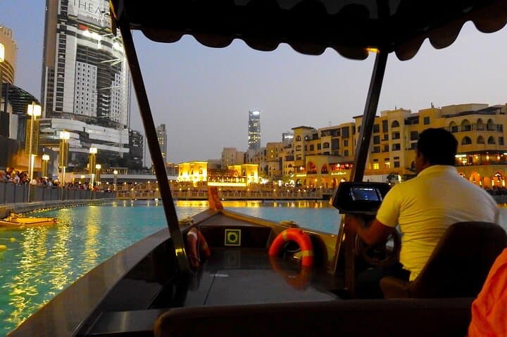 Dubai Fountain Show & Lake Ride Tickets with Transfers Option