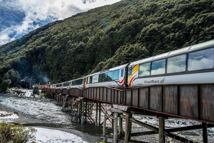 Christchurch to Arthur's Pass Tours + TranzAlpine Train & Lunch