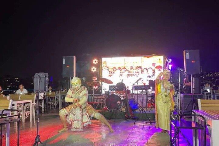 Smile Dinner Cruise Experience: Dining & Live Entertainment