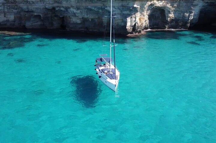 Mallorca sailing as locals with tapas & drink