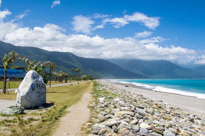 Taroko, Qingshui Cliffs: Liyu Lake & Hualien Sugar Factory Tour