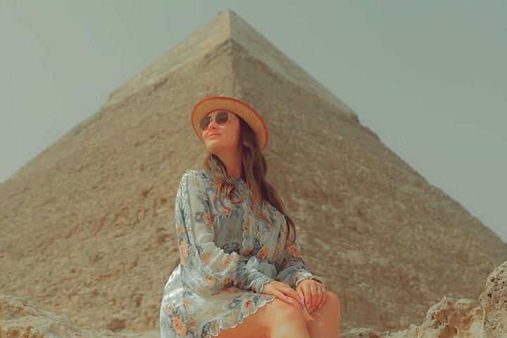 Private Tours to Pyramids of Giza and Sphinx