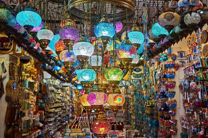 Luxury shopping tour in Giza &cairo &Khan Elkhalili bazaar & meal