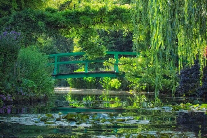 From Paris: discovery of Monet's house and its gardens in Giverny