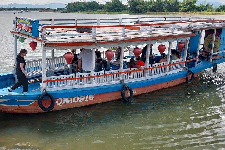 Early & Morning My Son Sanctuary w. Boat Trip & Traditional Food