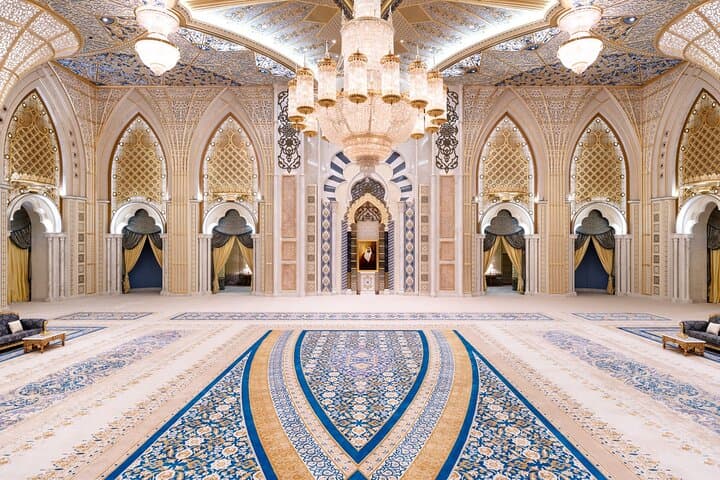 Abu Dhabi City Tour with Qasr Al Watan Palace Entry Ticket