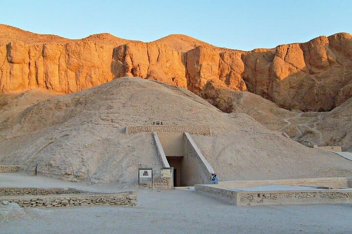 Private 5-Hours Historical and Cultural Tour in Luxor