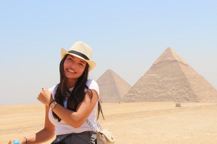 Full Day Tour in Pyramids of Giza Sphinx Saqqara and Memphis