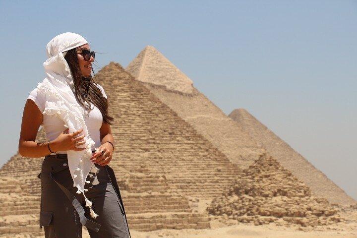 Full Day Tour in Pyramids of Giza Sphinx Saqqara and Memphis