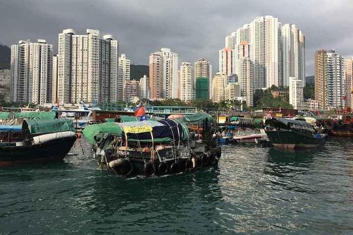 Small Group Hiking Day Tour to Lamma Island Hong Kong