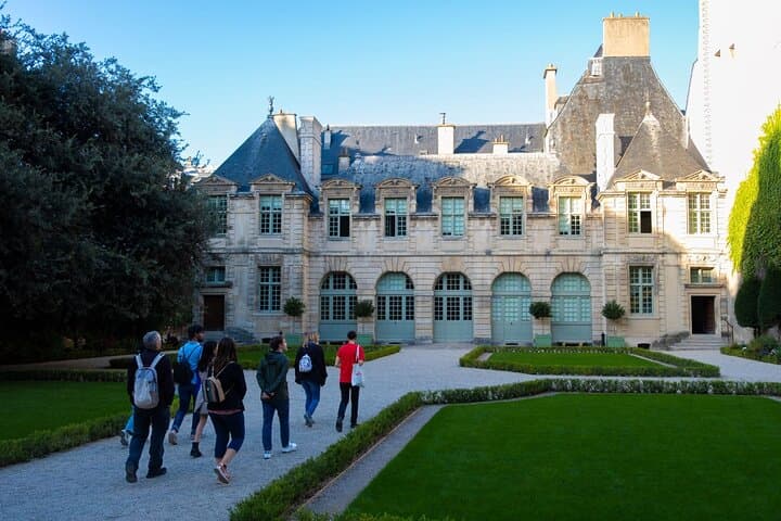 Le Marais Walking Tour: Hidden Stories, History & Local Life