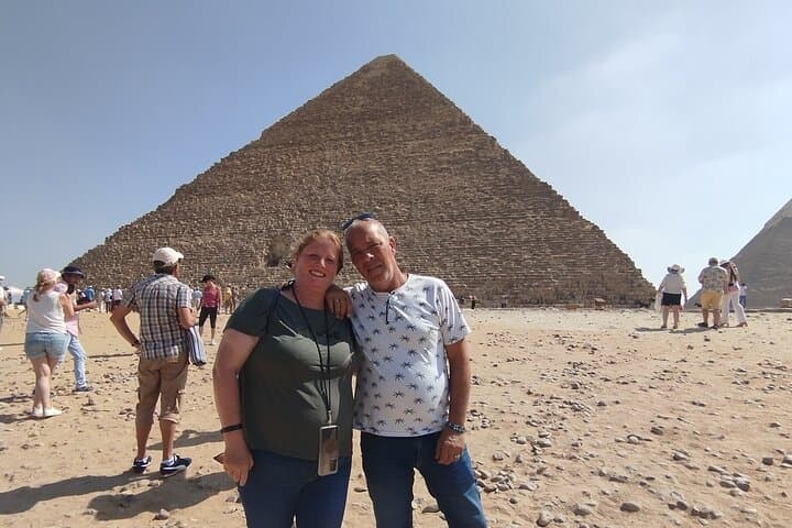 Private Tour To The Great Pyramids and Sphinx with lunch