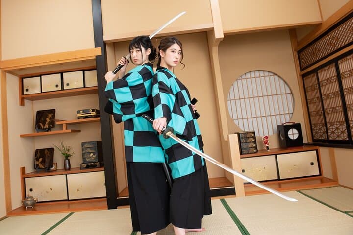 Tokyo 6 hr Private Guided Tour & Samurai Sword Experience