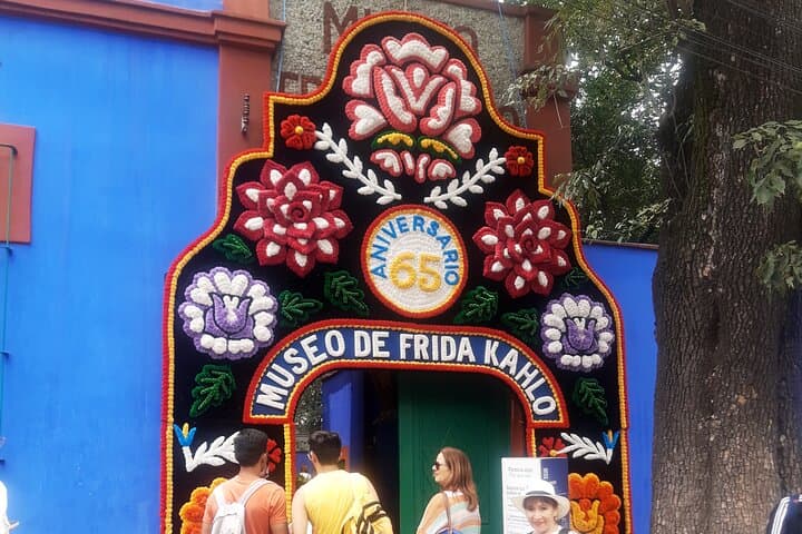 Private Tour to Frida Khalo Museum / Xochimilco / Anahuacalli