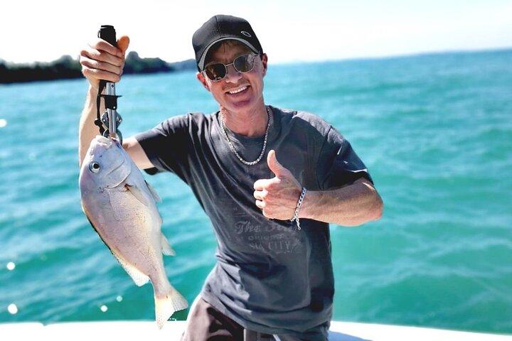 Join-in Yacht Fishing at the Southern Islands of Singapore
