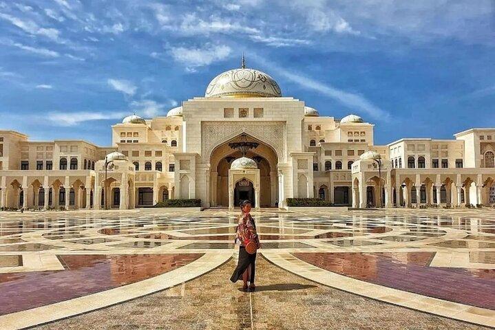 Exclusive tour To Qasr al Watan and Sheikh Zayed Mosque Abu Dhabi