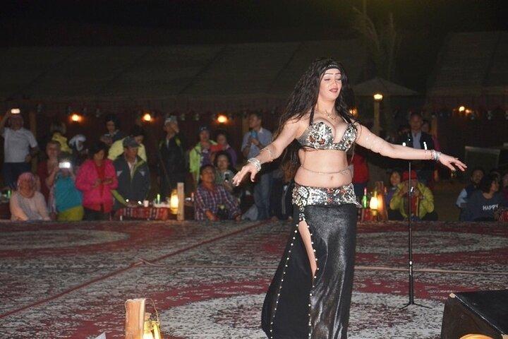 Dubai Desert Safari 4x4 Dune Bashing, Shows & BBQ Dinner