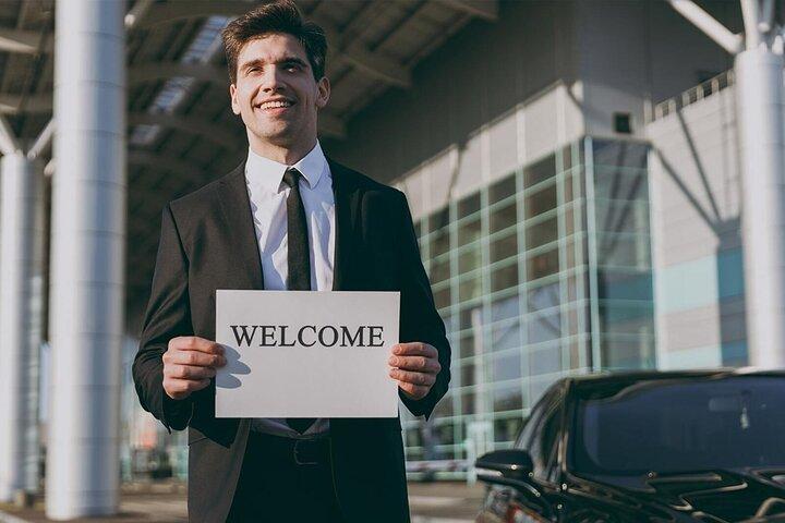 Abu Dhabi Airport to Dubai City Private Transfers