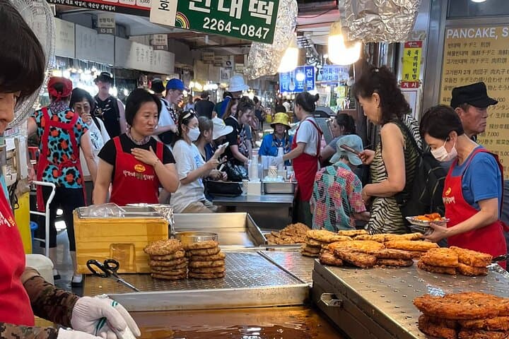 Vegan & Vegetarian Korean Market Adventure Gwangjang Market