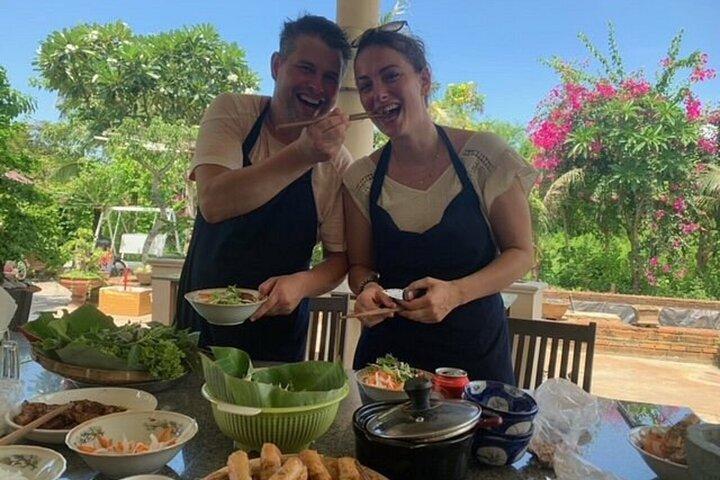 Traditional Cooking Class with Market Tour in Ho Chi Minh