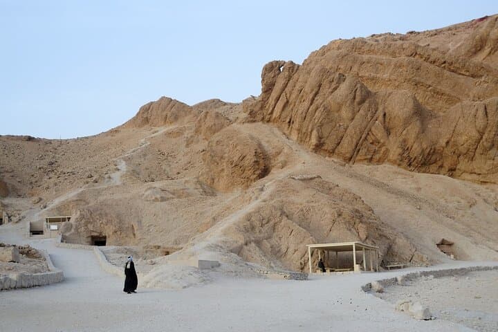 Full Day Tour West Bank Temples and Tombs in Luxor