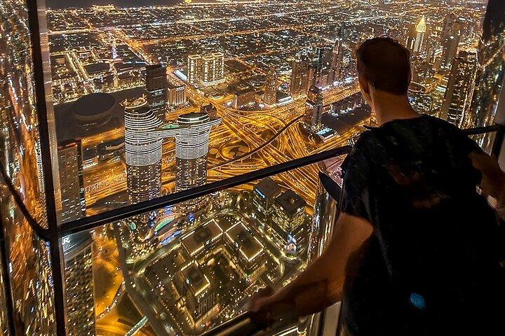 Dubai Views from Burj Khalifa Tickets and Lunch or Dinner