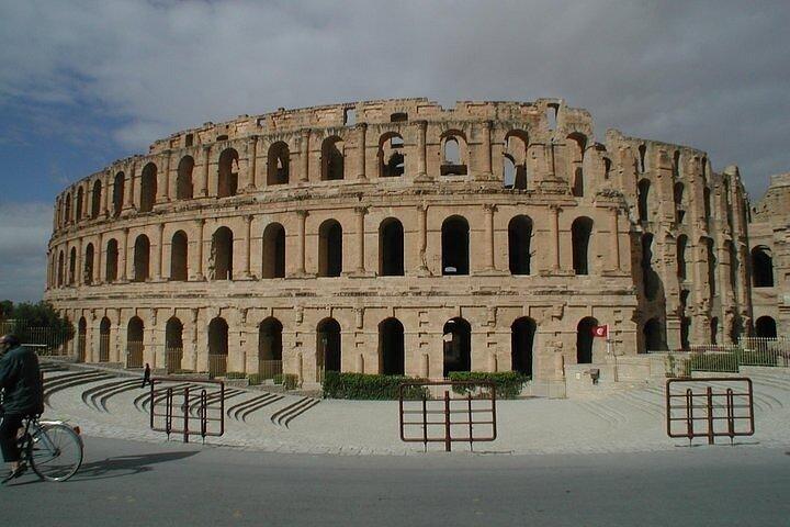Private and Guided Tour to Kairouan and El Jem and Monastir