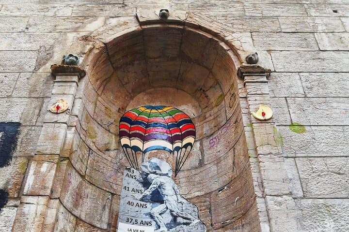 Access to a Self-Guided Tour to Traboules de Lyon: Croix-Rousse