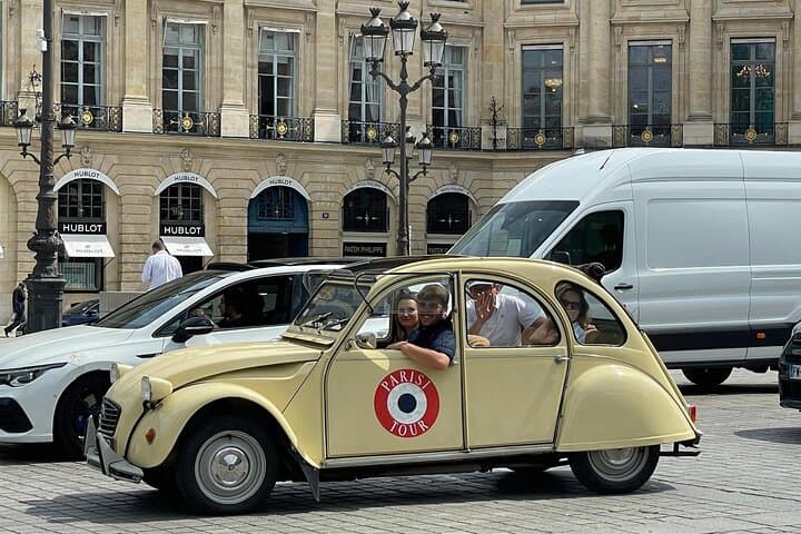 Vintage 2CV Adventure: 2 -Hour Paris Secrets Tour
