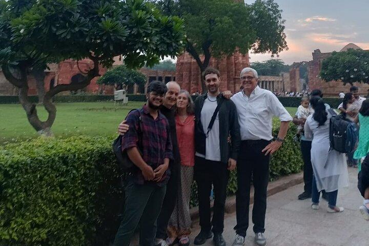 Private Tour in Mehrauli Archaeological Park & Qutub Minar
