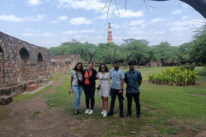 Private Tour in Mehrauli Archaeological Park & Qutub Minar