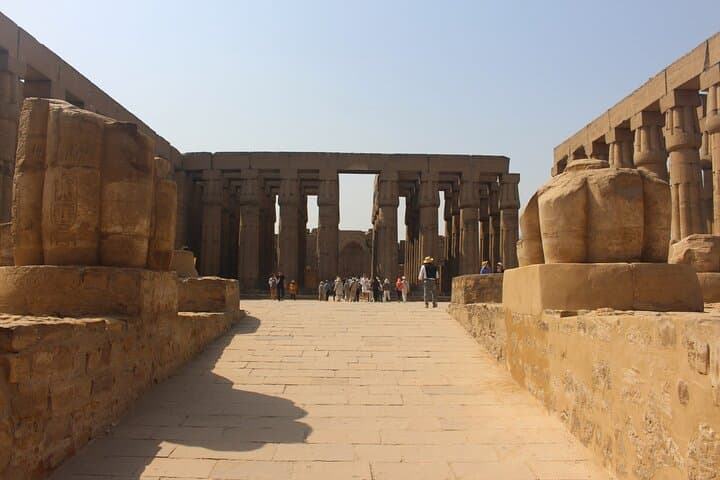 4- Hours Private Transfer With Driver In Luxor