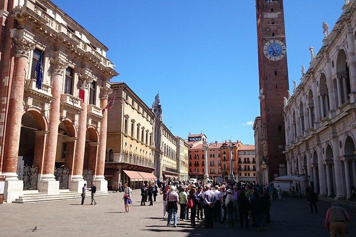 Audio Guided Tour of Veneto : Verona, Vicenza, Padua and Venice