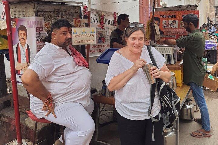 Sowcarpet Street Food Walking Tour in Chennai with guide