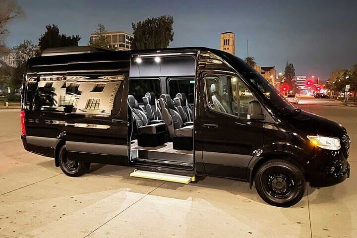 Departure Private Transfer Amsterdam City to Amsterdam Airport AMS by Minibus