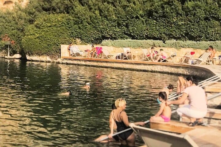 Sunset Private Tour to Poseidon Temple & Vouliagmeni Thermal Lake