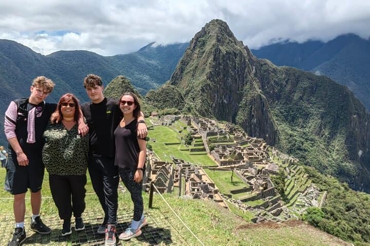 2-Day Guided Tour to Machu Picchu by Train