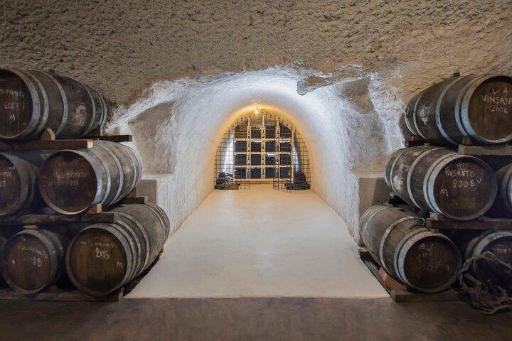 Santorini Wine Tour with sunset in Oia
