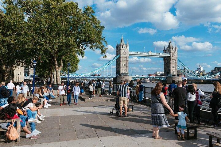 Private Layover Tour of London with Pickup from Heathrow Airport