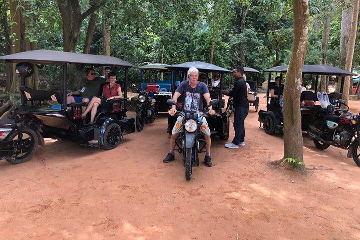 Small-Group Explore Angkor Wat Sunrise With Breakfast