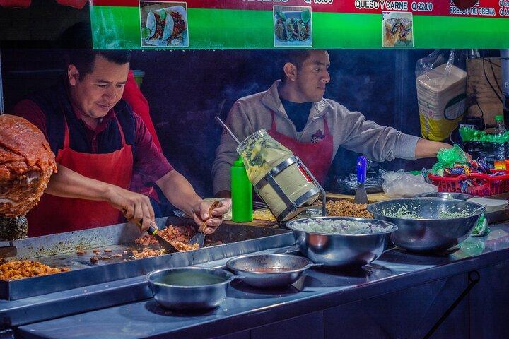 Street Food Tour Around Antigua
