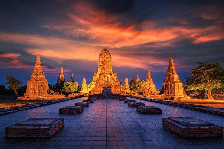 Discover Ayutthaya at Sunset: Historic Temples & River Cruise