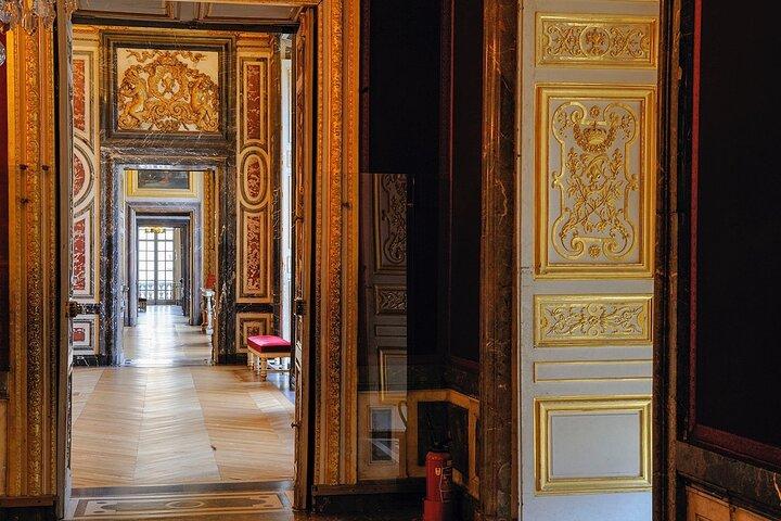 From Paris Tour to Magnificent Versailles in very Small Group