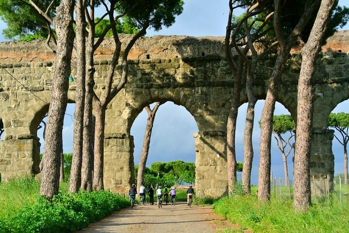 Rome EBike Tour: Appian Way, Catacombs & Roman Aqueducts