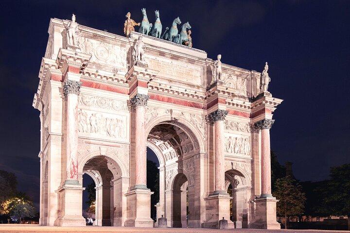 No-Crowds Louvre by Night Private Guided Tour in Paris