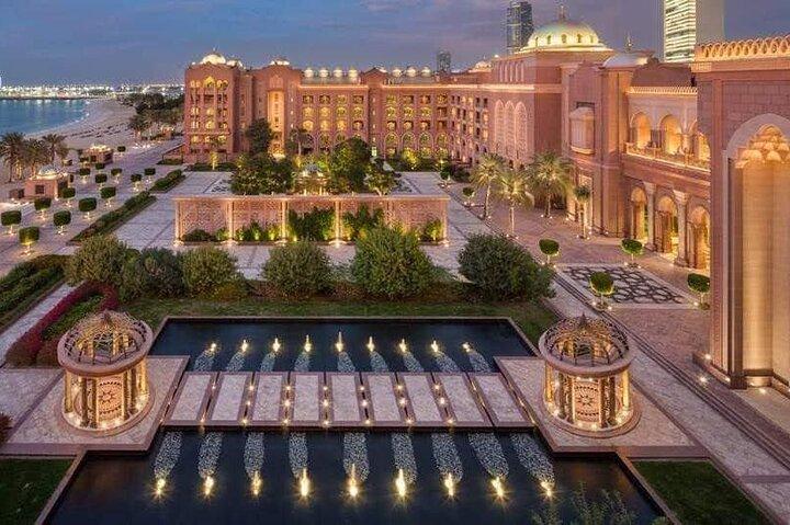 Guided Abu Dhabi City Tour Private Transfer