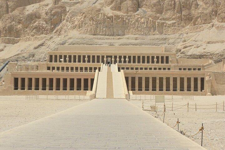 Luxor by Plane: Day Tour from Sharm el Sheikh
