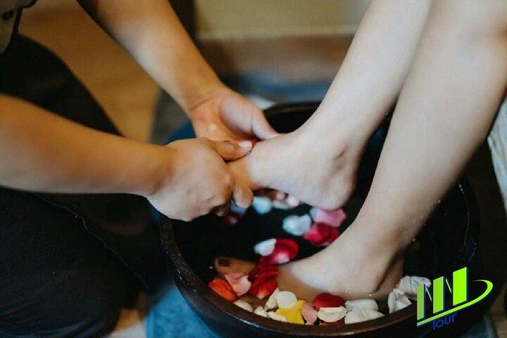 Full Body Scrub and Flower Bath Massage 2 Hours at Nusa Dua