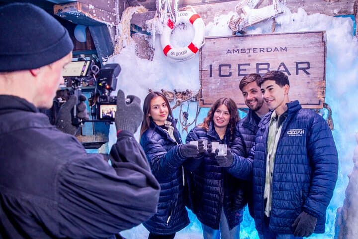 Xtracold Icebar Amsterdam, 3 Drinks Included