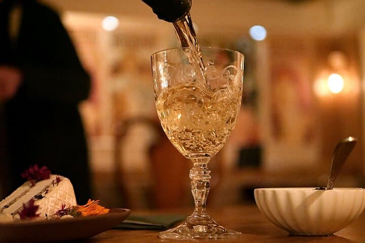 Discover French cheese, amazing wines and surprising pairings!
